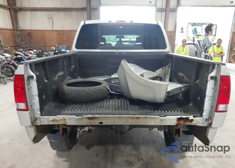 2007 Nissan Titan Xe z USA, uszkodzony, nr VIN 1N6AA07B27N229993